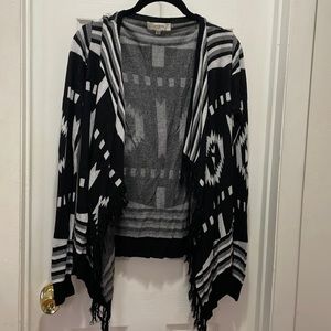 🖤UMGEE Aztec Style Sweater🖤